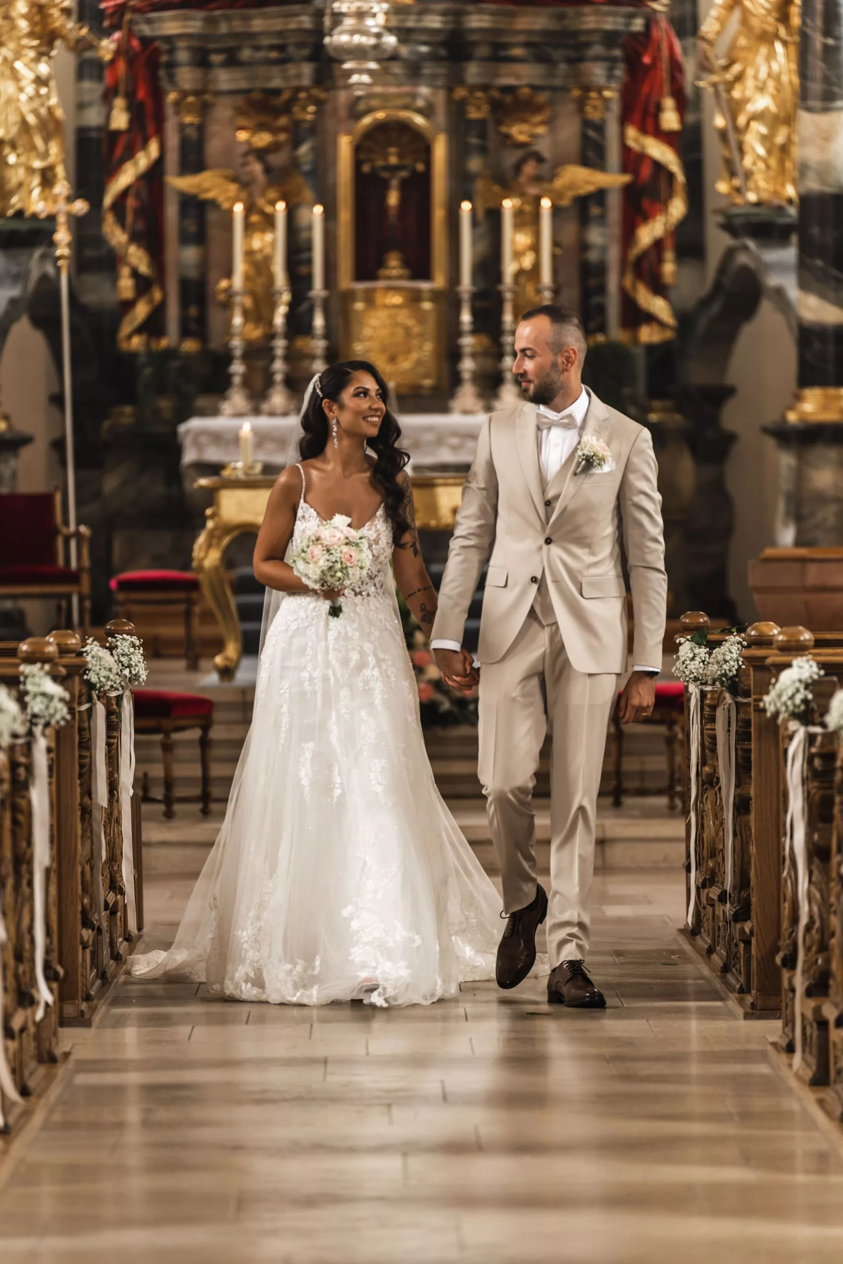 kirliche-hochzeit-in-der-schweiz-hochzeitsfotografie-denizsari-hochzeitsfotograf-basel-freiburg-kirche-hochzeit-.jpg