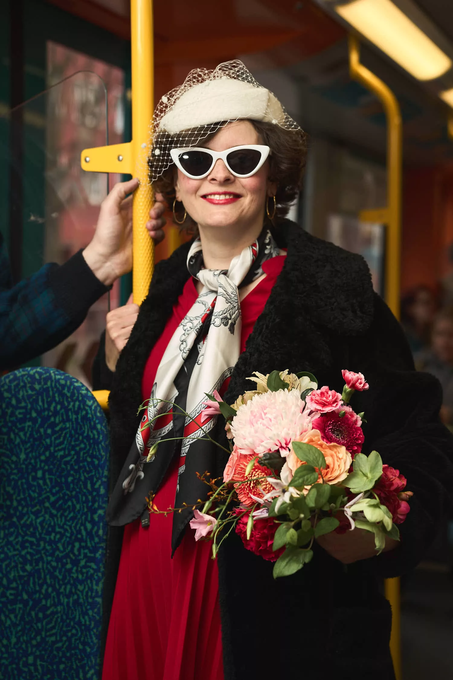 Deniz-sari-fotografie-hochzeit-hochzeitsfoto_frankfurt am main - u bahn fotos