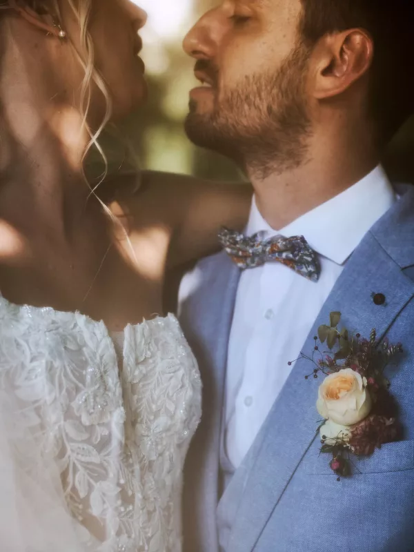 Landhaus-Ettenbühl-Bad Bellingen-deniz-sari-Hochzeitsfotos-hochzeitsbilder-braut-heiraten-fotos 512